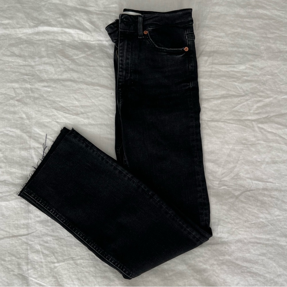 High waisted jeans
